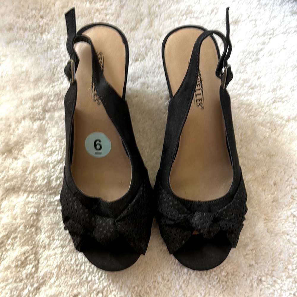 Seychelles platform black shoes size 6